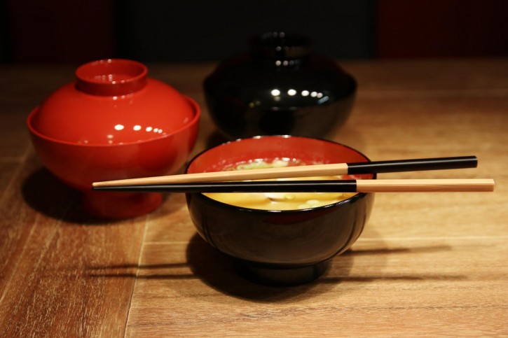Original japanische antike Lackschale für Suppe /NURIWAN aus Holz ca1900 