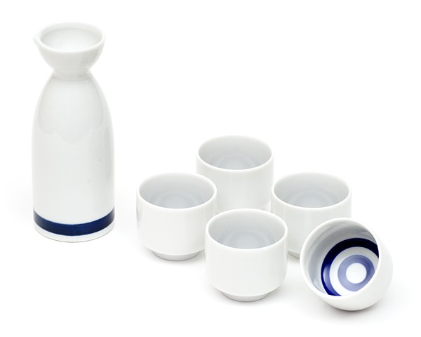 Sake Set in weiß und blau mit fünf Tassen