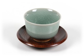 Untertasse aus Holz