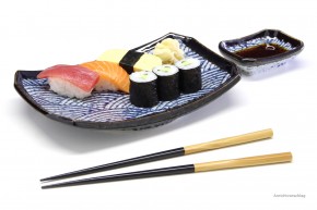 Sushi-Teller-Set Wellenmotiv